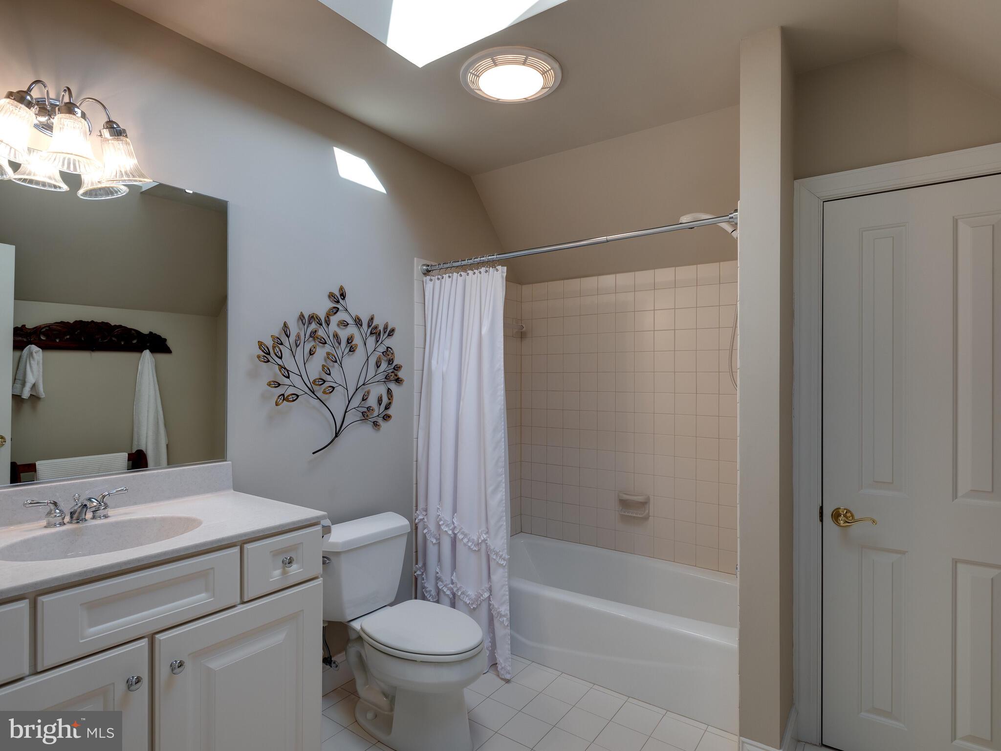 440 Black Horse Road Chester Springs, PA 19425 - Photo 36 of 50 Bathroom 3 Dressed in Neutral Decor