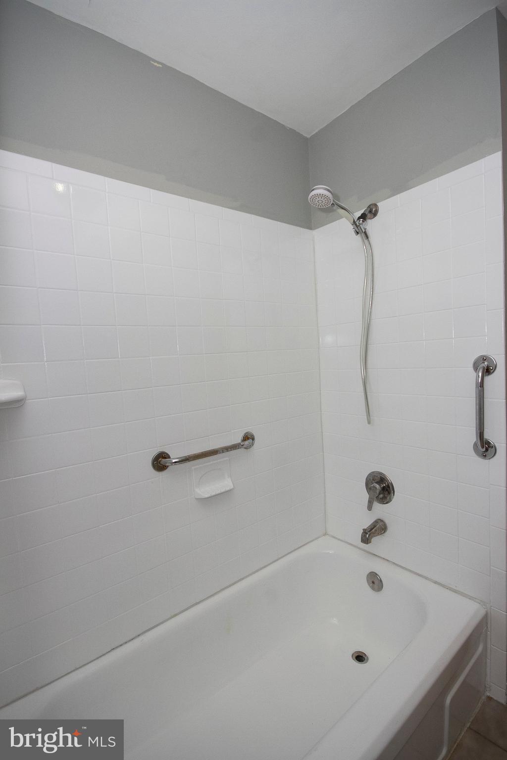 2024 Hanson Road Edgewood, MD 21040 - Photo 12 of 25 Bath