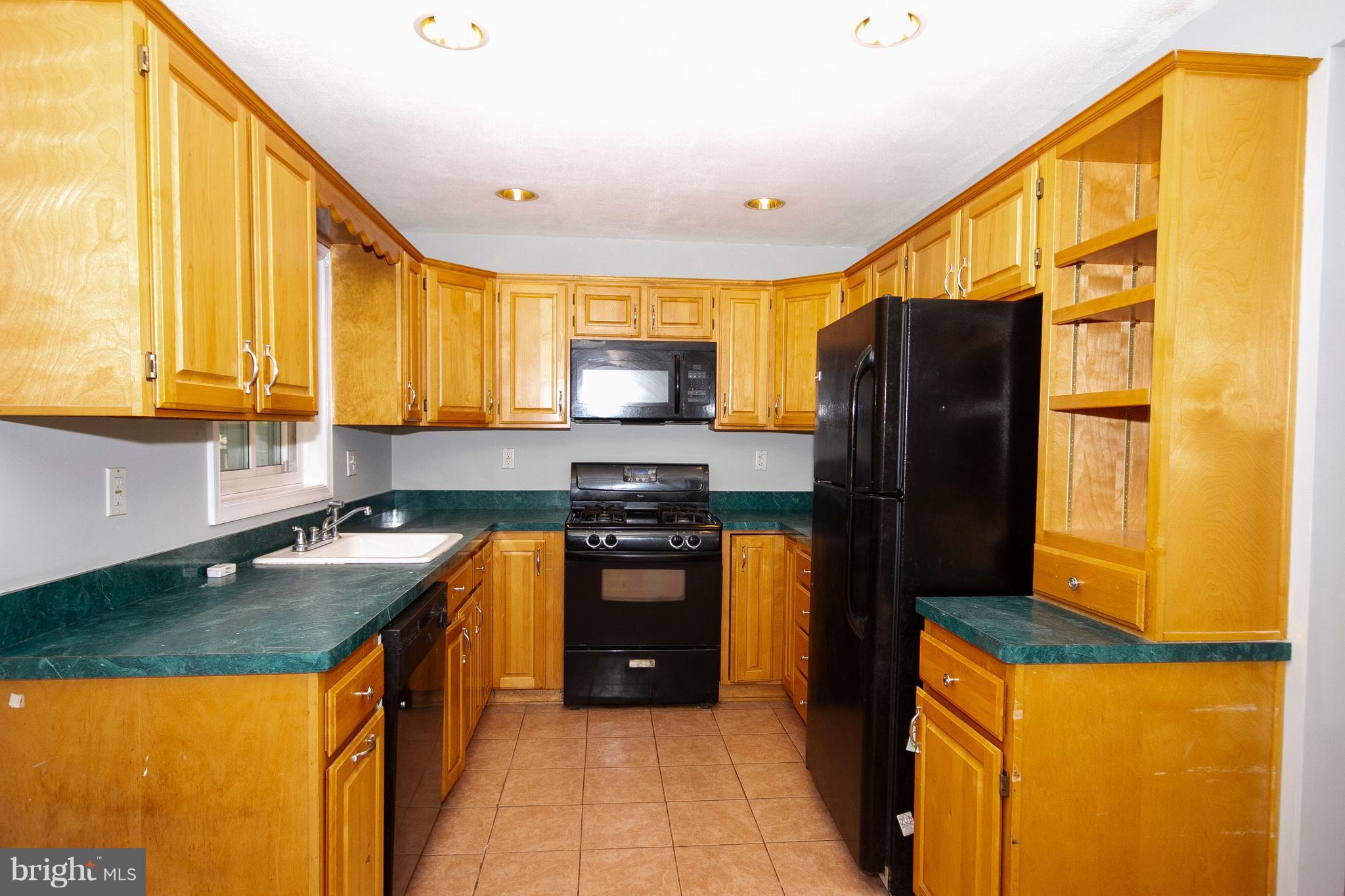 2024 Hanson Road Edgewood, MD 21040 - Photo 8 of 25 Kitchen