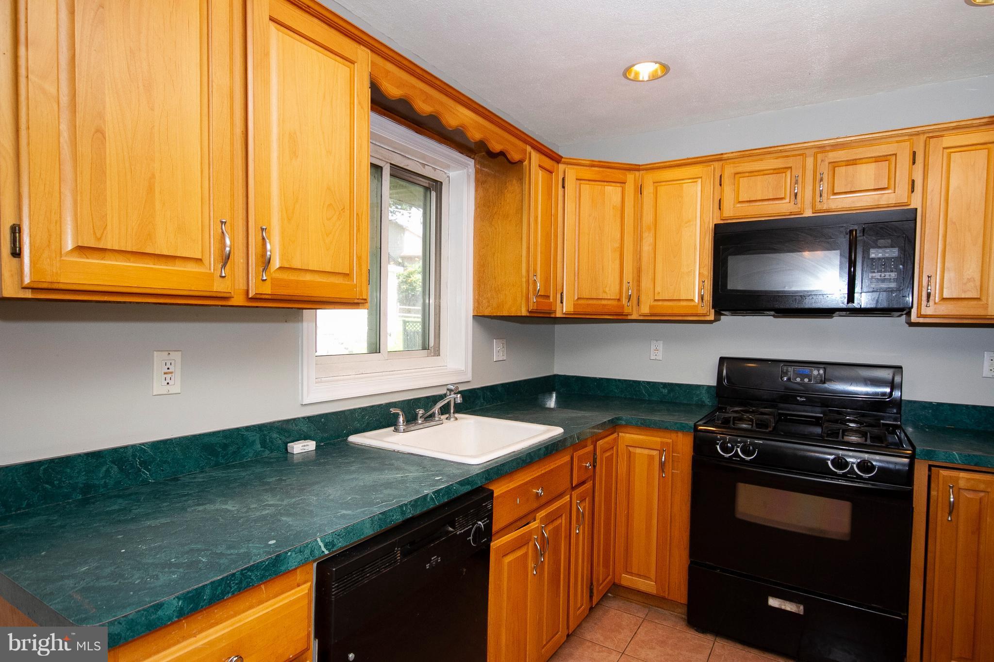 2024 Hanson Road Edgewood, MD 21040 - Photo 10 of 25 Kitchen