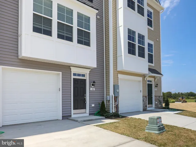 $1,700 | 102 Metcalf Terrace, Winchester, VA 22602