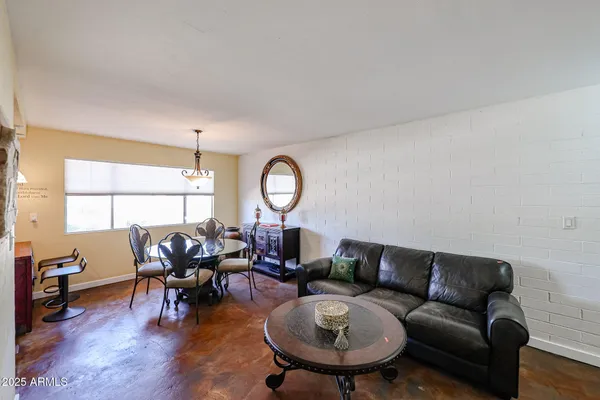 $99,999 | 2605 West Rose Lane, Unit B202, Phoenix, AZ 85017