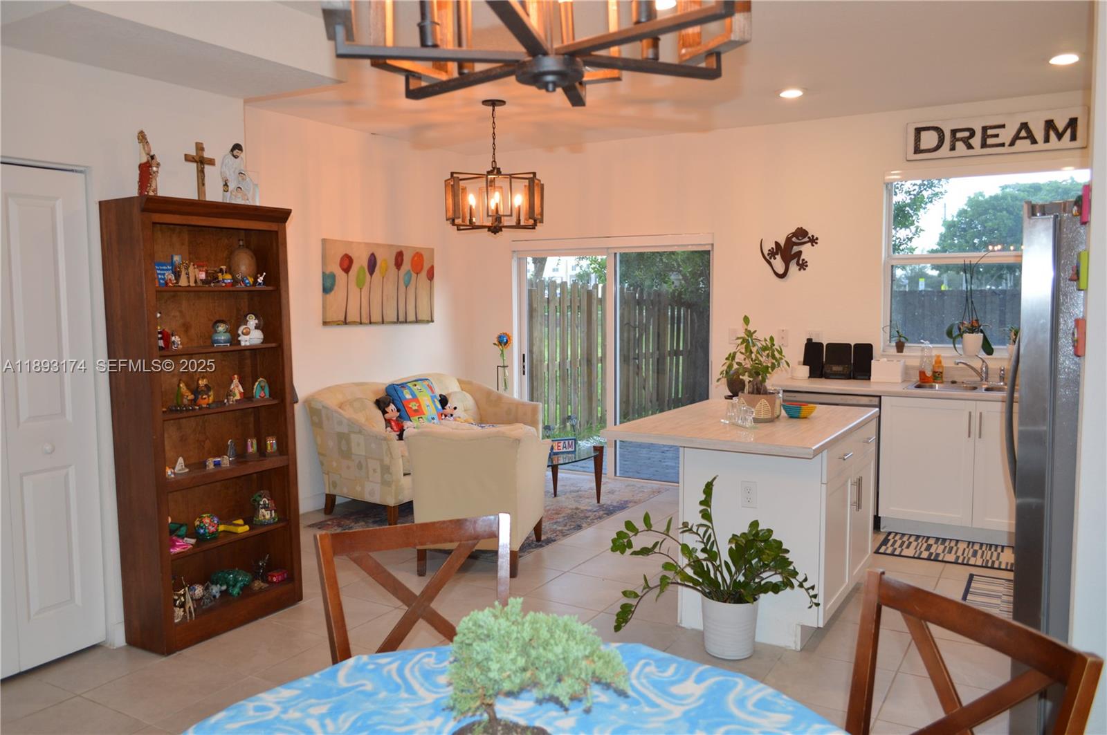 2744 Southeast 19th Street Homestead, FL 33035 - Photo 14 of 29