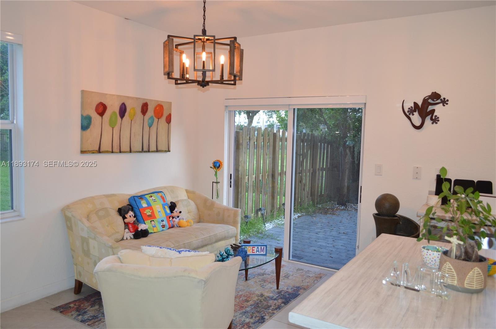 2744 Southeast 19th Street Homestead, FL 33035 - Photo 5 of 29
