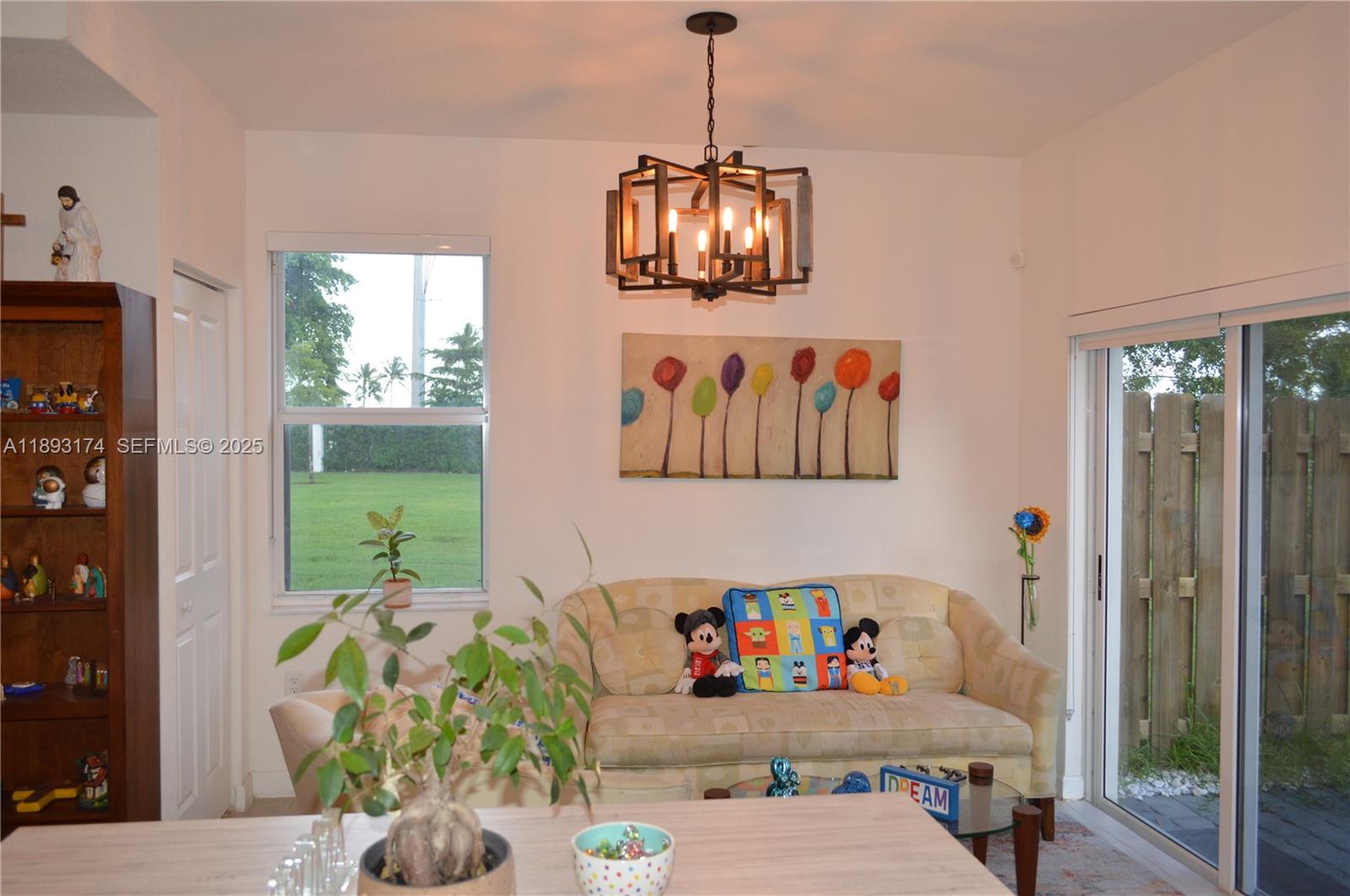 2744 Southeast 19th Street Homestead, FL 33035 - Photo 6 of 29