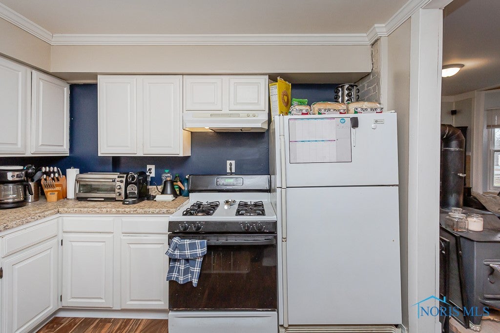 30255 Bates Road Perrysburg, OH 43551 - Photo 20 of 37 Gallery Image 20
