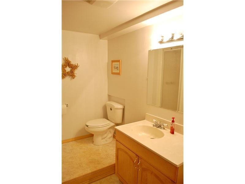 33 Overset Road Portland, ME 04103 - Photo 30 of 35 Bathroom.