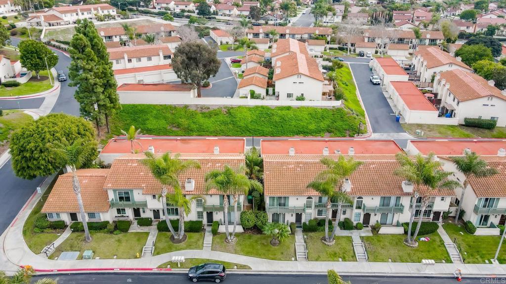 6882 Batiquitos Drive Carlsbad, CA 92011 - Photo 39 of 47 an aerial view of multiple house