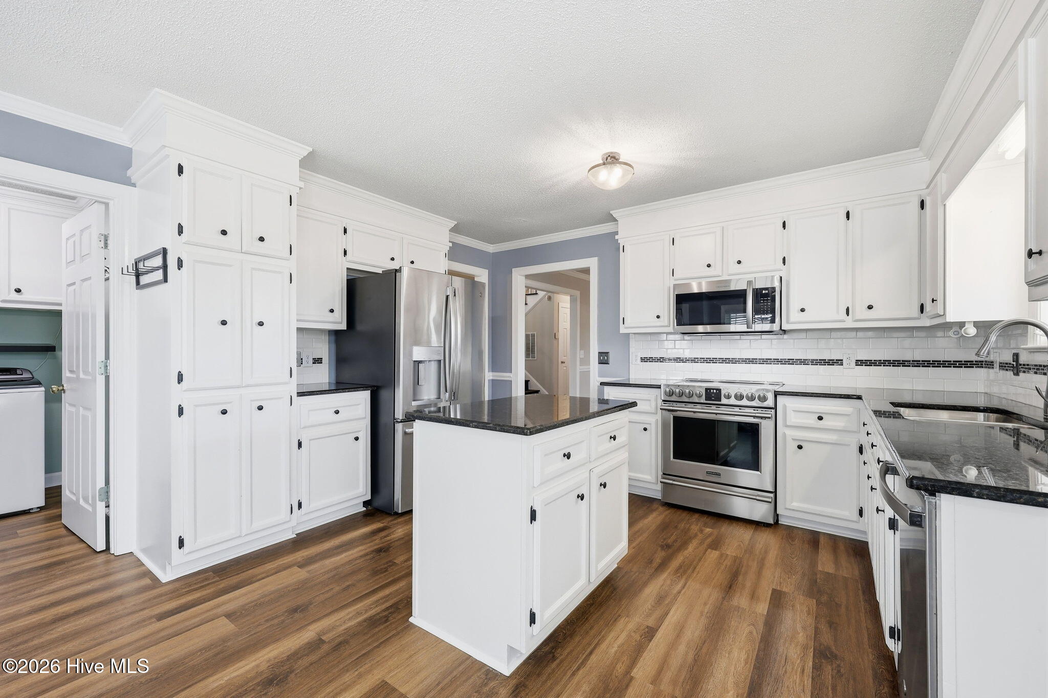 547 Tabard Road Winterville, NC 28590 - Photo 14 of 45