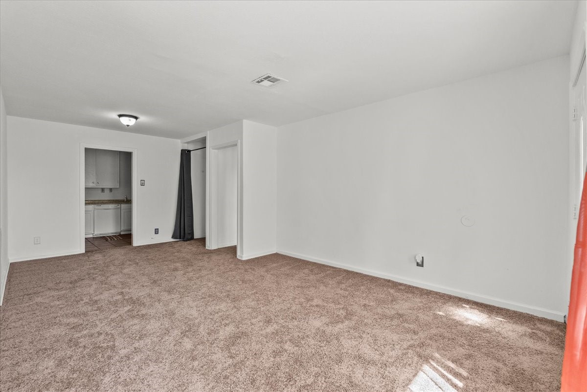 1002 Orange Street La Marque, TX 77568 - Photo 29 of 31 a view of empty room