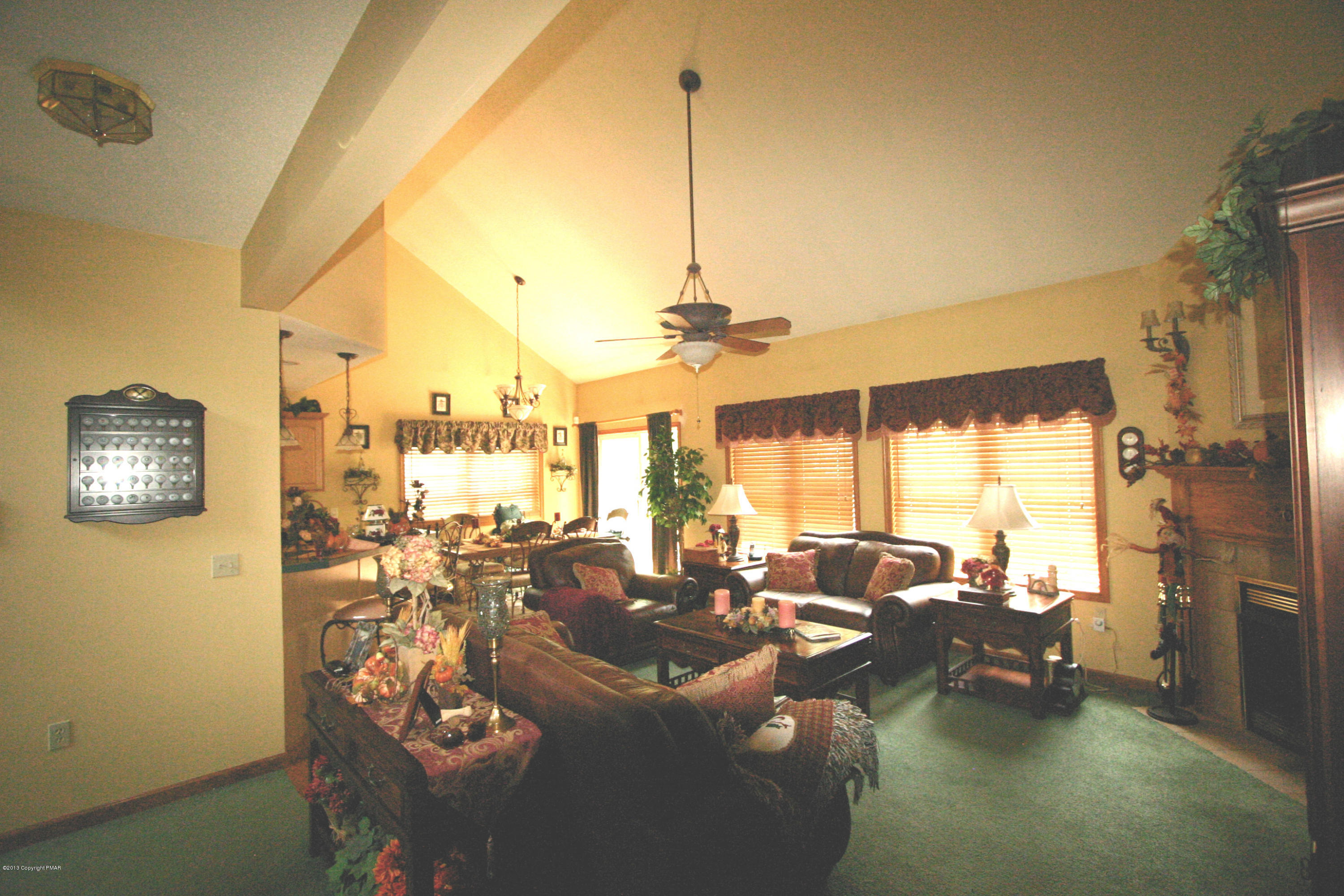 4119 Hickory Road Tobyhanna, PA 18466 - Photo 12 of 19 buon fam