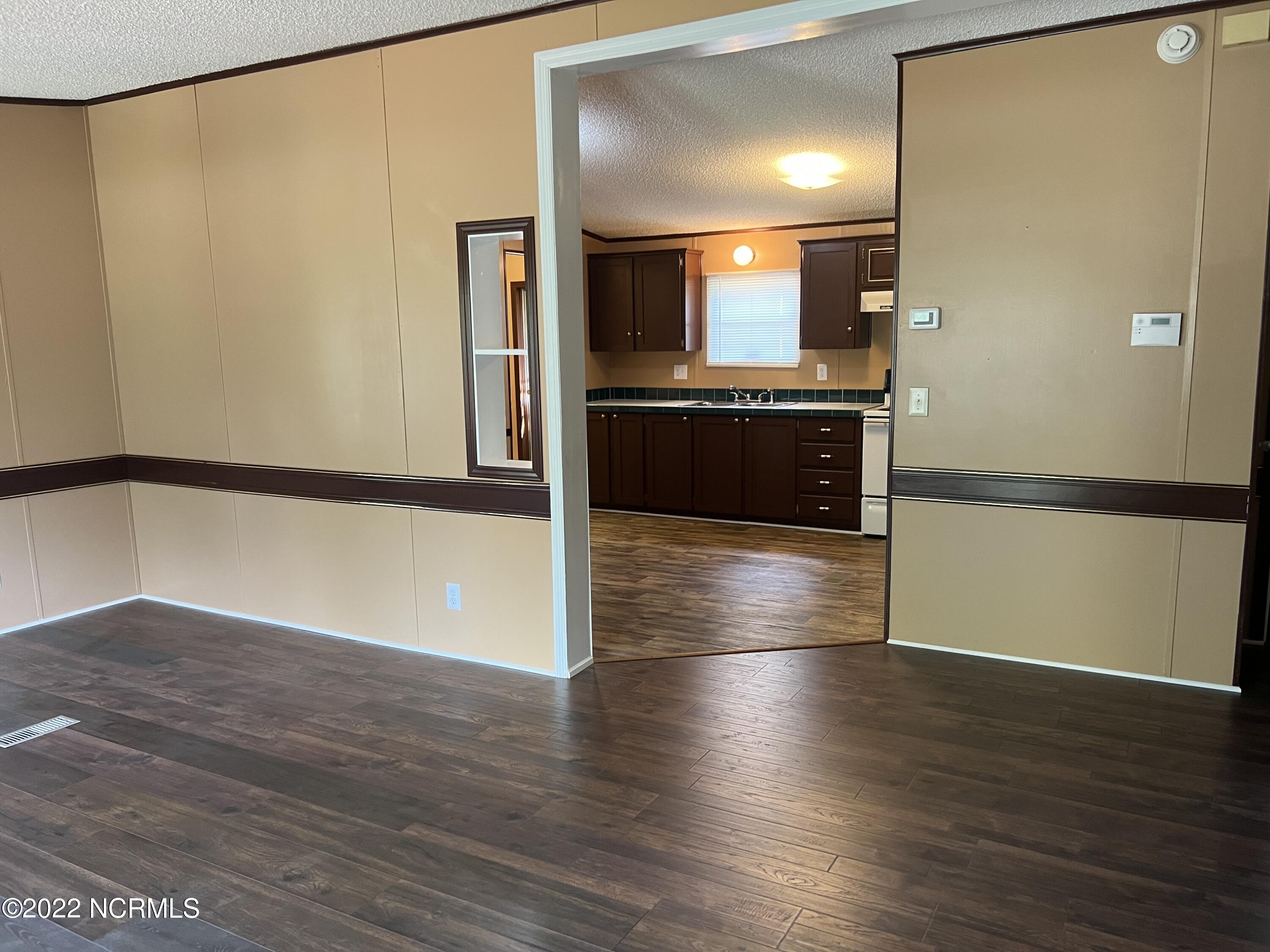 317 Coree Trail Edenton, NC 27932 - Photo 6 of 27 IMG_0934 (1)