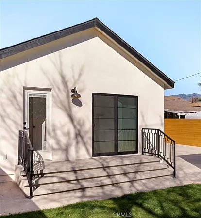 $1,788,000 | 3176 La Tierra Street, Pasadena, CA 91107