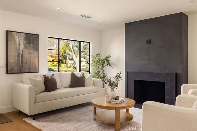$1,788,000 | 3176 La Tierra Street, Pasadena, CA 91107