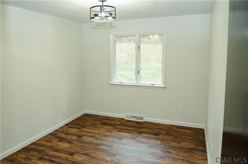 185 Buckeye Road Mount Pleasant, PA 15666 - Photo 17 of 36 Gallery Image 17