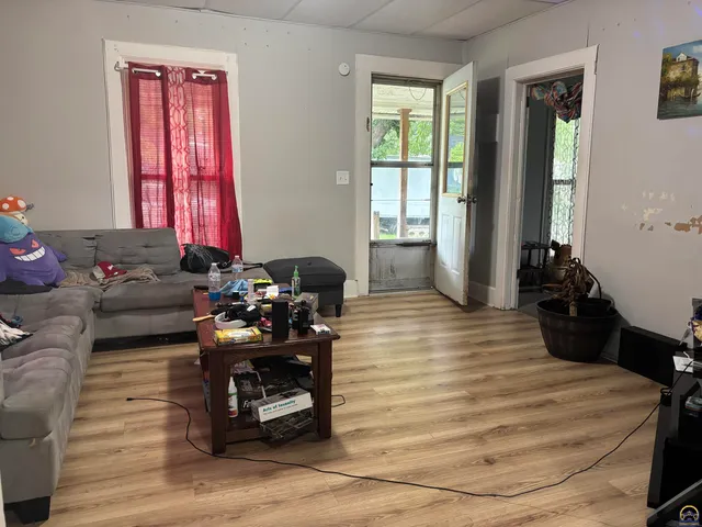 $105,000 | 201 South Merchant Street, Emporia, KS 66801