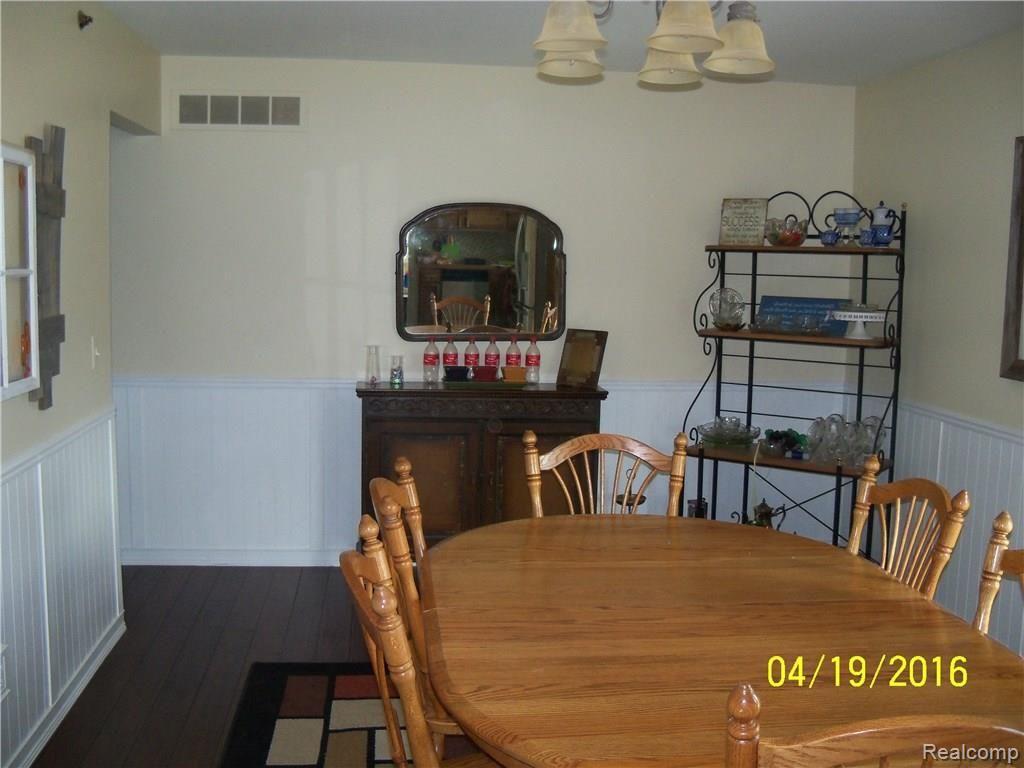 10550 County Line Road Ortonville, MI 48462 - Photo 17 of 39 001.JPG