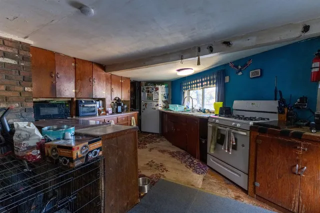 $599,000 | 219 Crescent Lake Road, Acworth, NH 03773