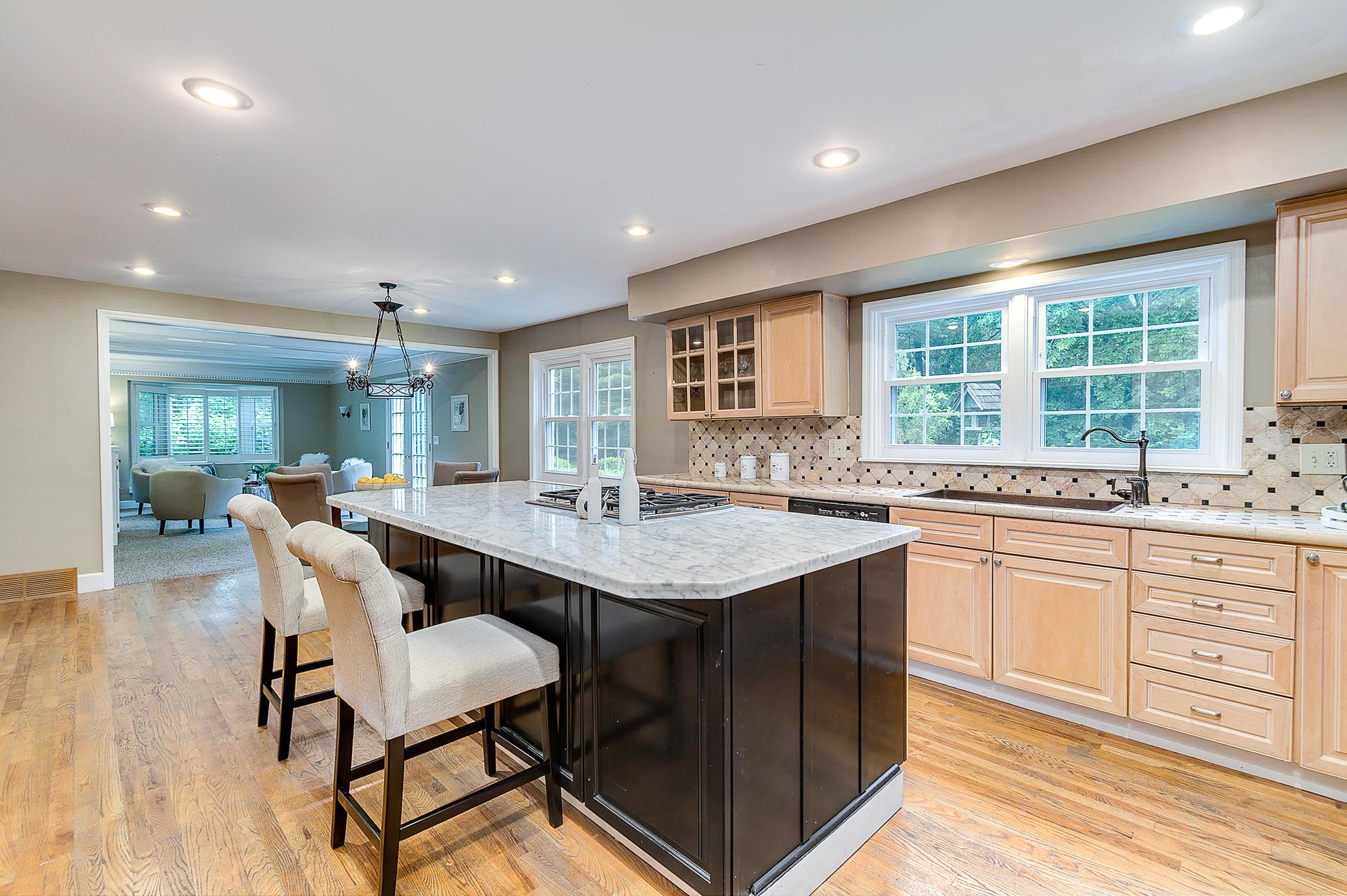 4392 Dublin Road Columbus, OH 43221 - Photo 11 of 54 Gallery Image 11