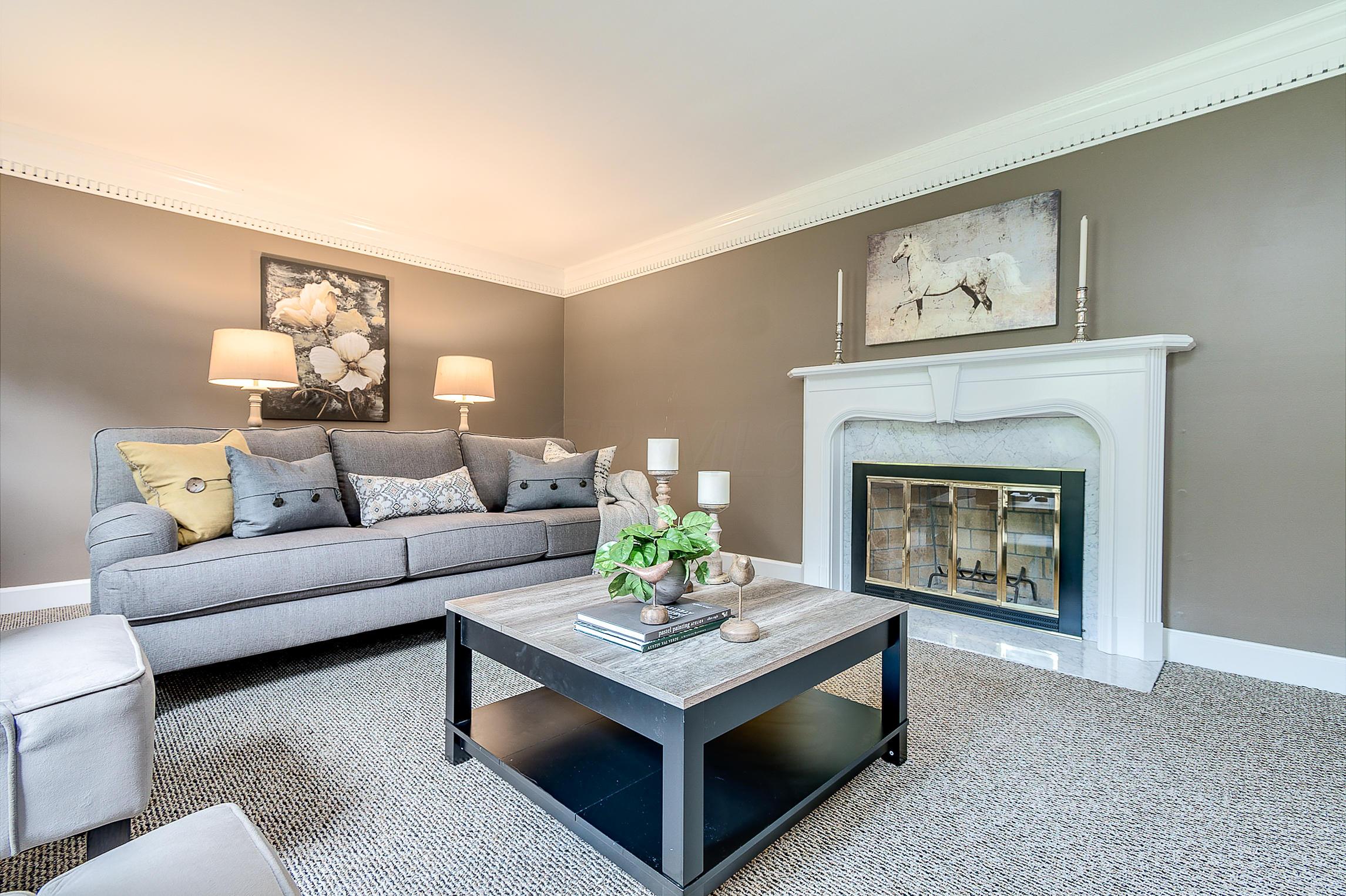 4392 Dublin Road Columbus, OH 43221 - Photo 4 of 54 Gallery Image 4