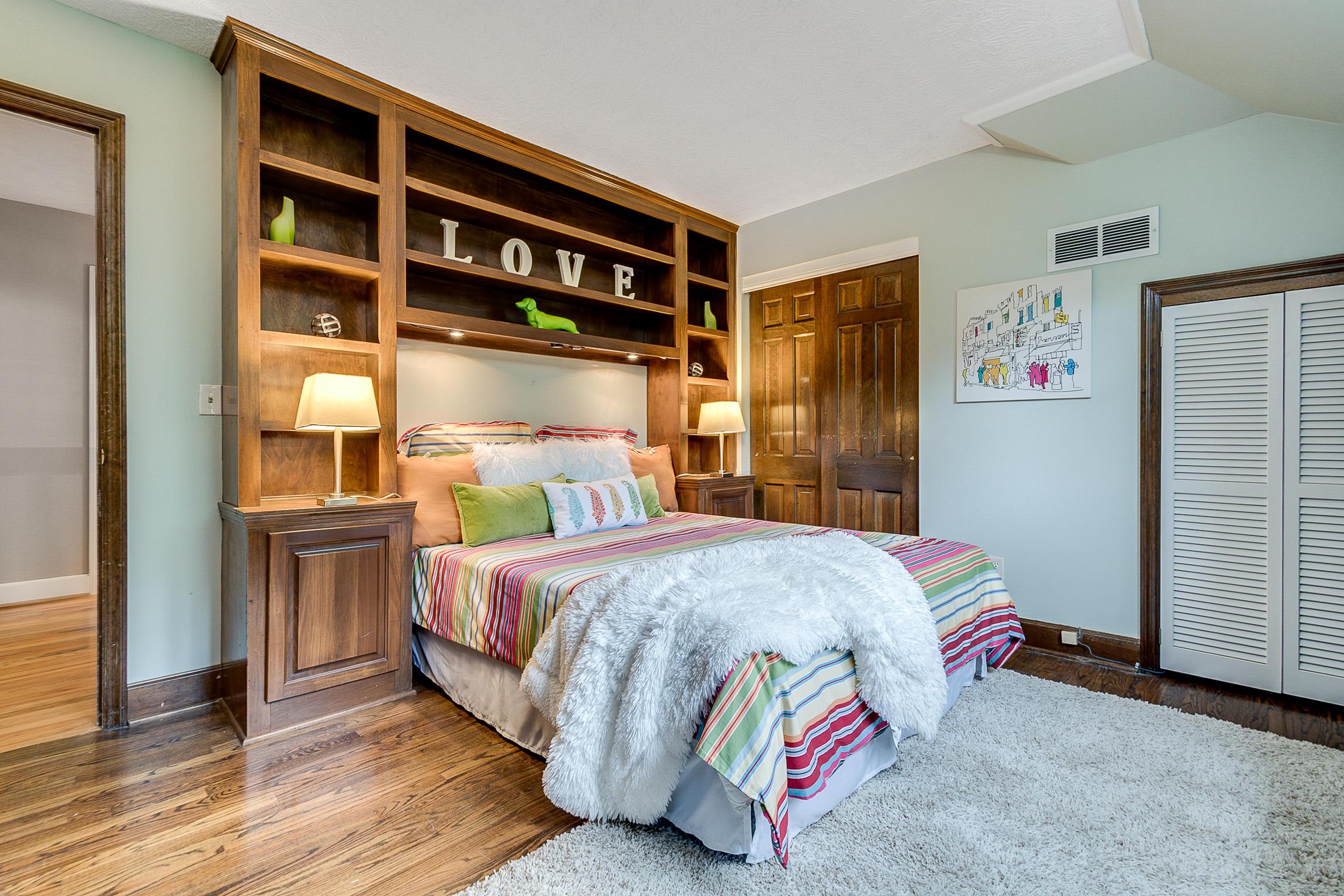 4392 Dublin Road Columbus, OH 43221 - Photo 41 of 54 Gallery Image 41