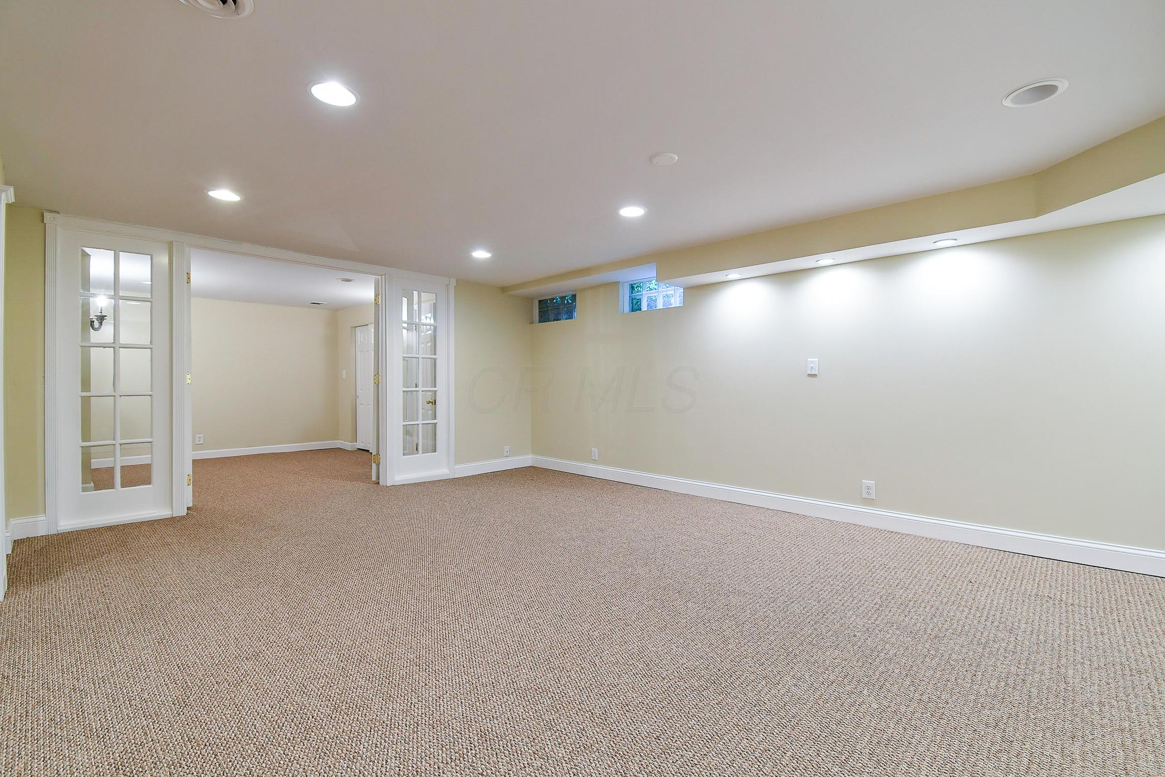 4392 Dublin Road Columbus, OH 43221 - Photo 45 of 54 Gallery Image 45