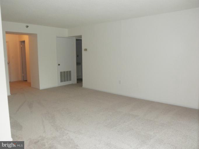 15100 Interlachen Drive, Unit 4111 Silver Spring, MD 20906 - Photo 6 of 28 Living Room, view 2