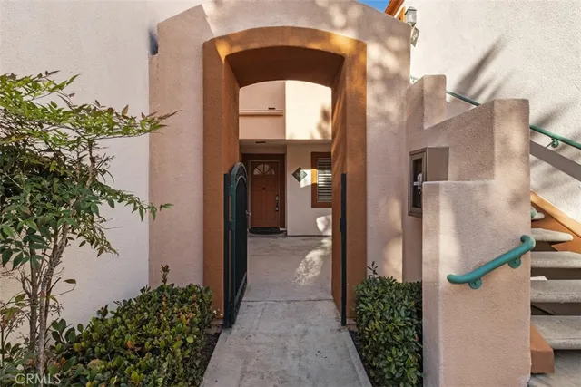 $1,295,000 | 320 Villa Point Drive, Newport Beach, CA 92660