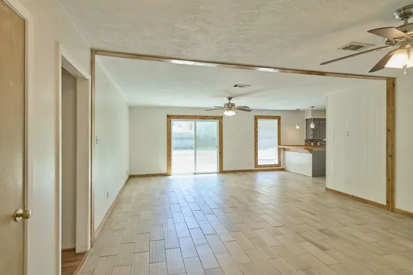 $255,000 | 1815 Live Oak Drive, Conroe, TX 77301