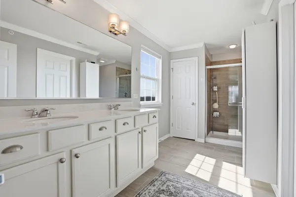 $447,500 | 2925 Madison Drive, Naperville, IL 60564