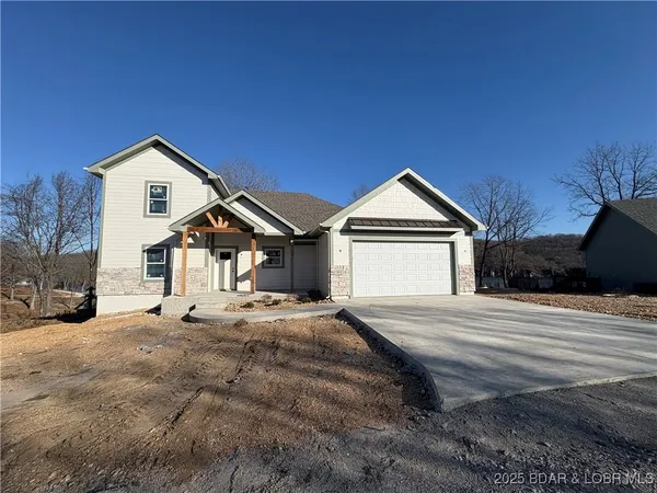 $505,000 | 48 Eagles Pass, Climax Springs, MO 65324