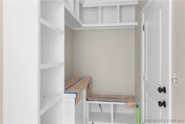 $515,000 | 48 Eagles Pass, Climax Springs, MO 65324