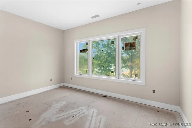 $515,000 | 48 Eagles Pass, Climax Springs, MO 65324