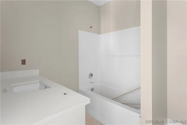 $515,000 | 48 Eagles Pass, Climax Springs, MO 65324