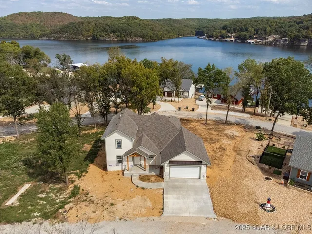 $515,000 | 48 Eagles Pass, Climax Springs, MO 65324