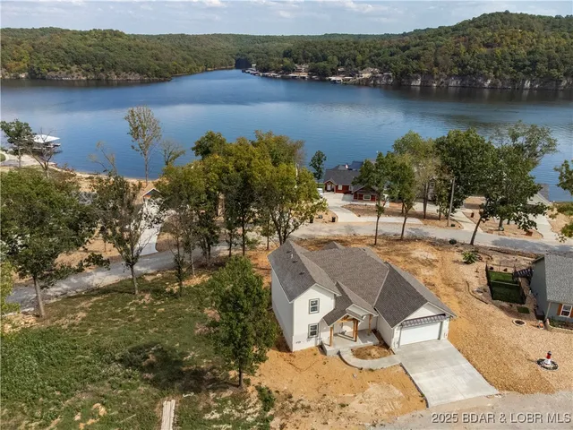$515,000 | 48 Eagles Pass, Climax Springs, MO 65324