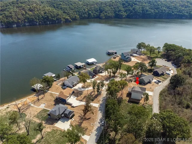 $515,000 | 48 Eagles Pass, Climax Springs, MO 65324