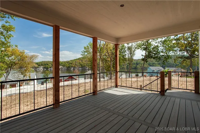 $515,000 | 48 Eagles Pass, Climax Springs, MO 65324