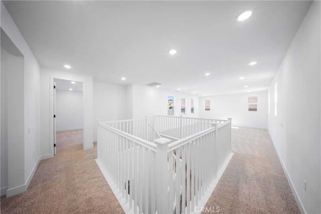 28632 Old Spgs Road Castaic, CA 91384 - Photo 36 of 70 a view of a hallway