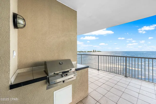$395,000 | 6422 West US Highway 98, Unit 404, Panama City Beach, FL 32407