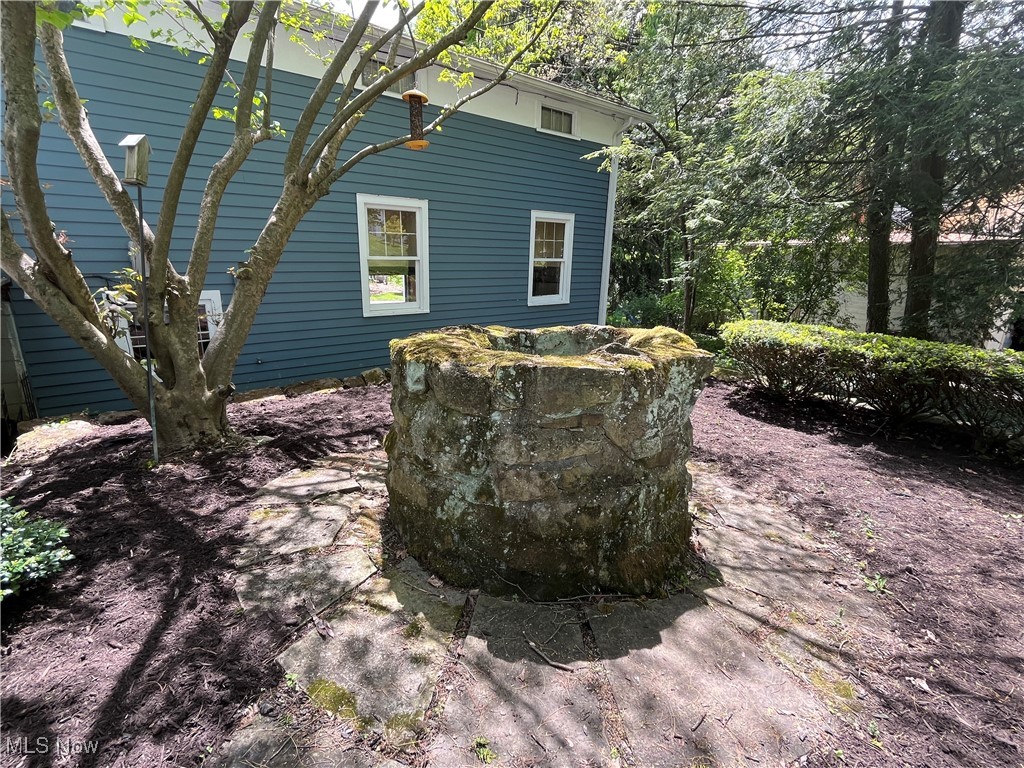 28 Riverside Drive Poland, OH 44514 - Photo 37 of 46 Stone wishing well