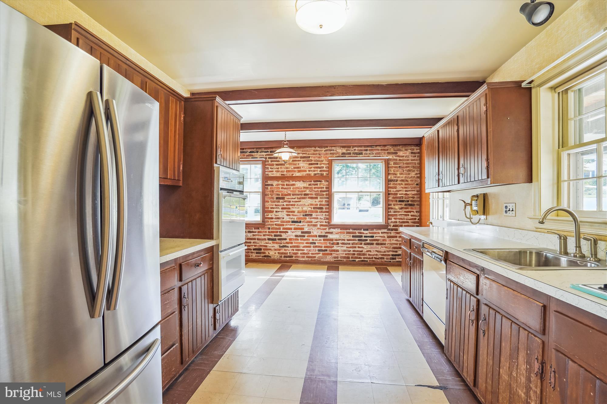 1391 Canterbury Way Potomac, MD 20854 - Photo 5 of 19 Kitchen