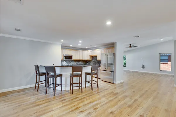 $6,000 | 1200 Choquette Drive, Austin, TX 78757