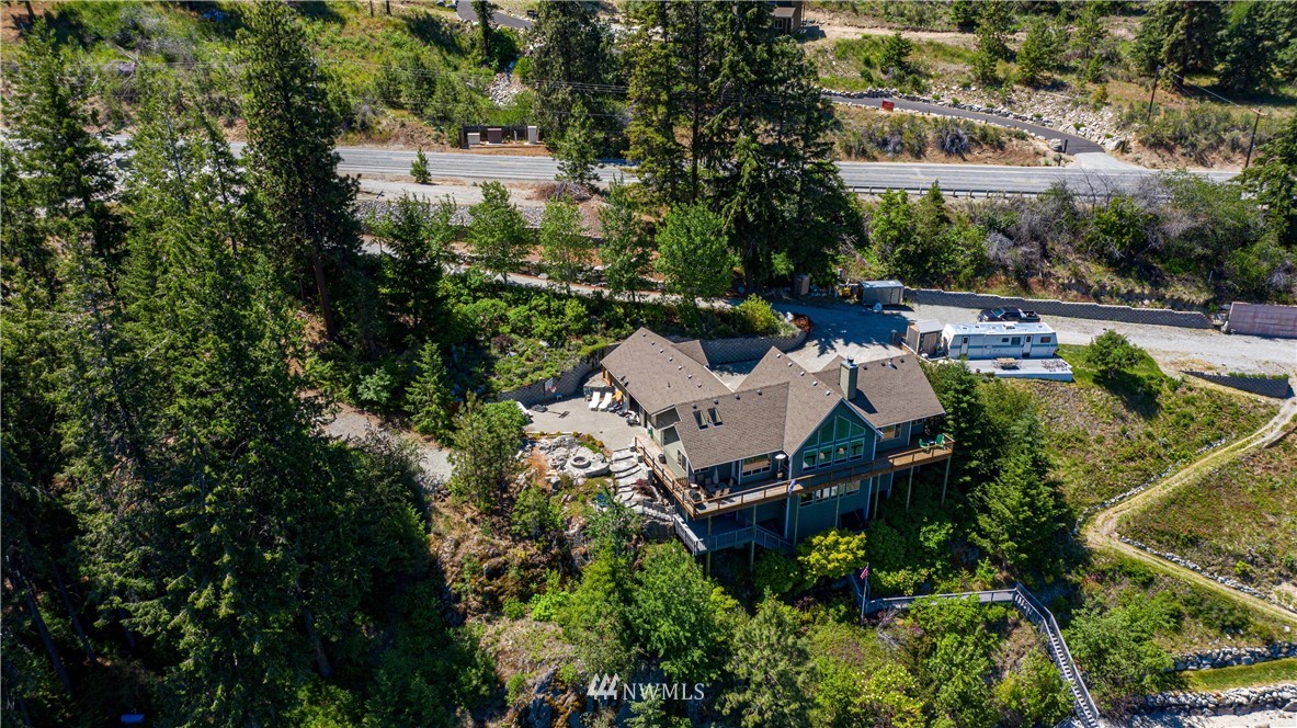 18575 South Lakeshore Road Chelan, WA 98816 - Photo 36 of 38 Gallery Image 36