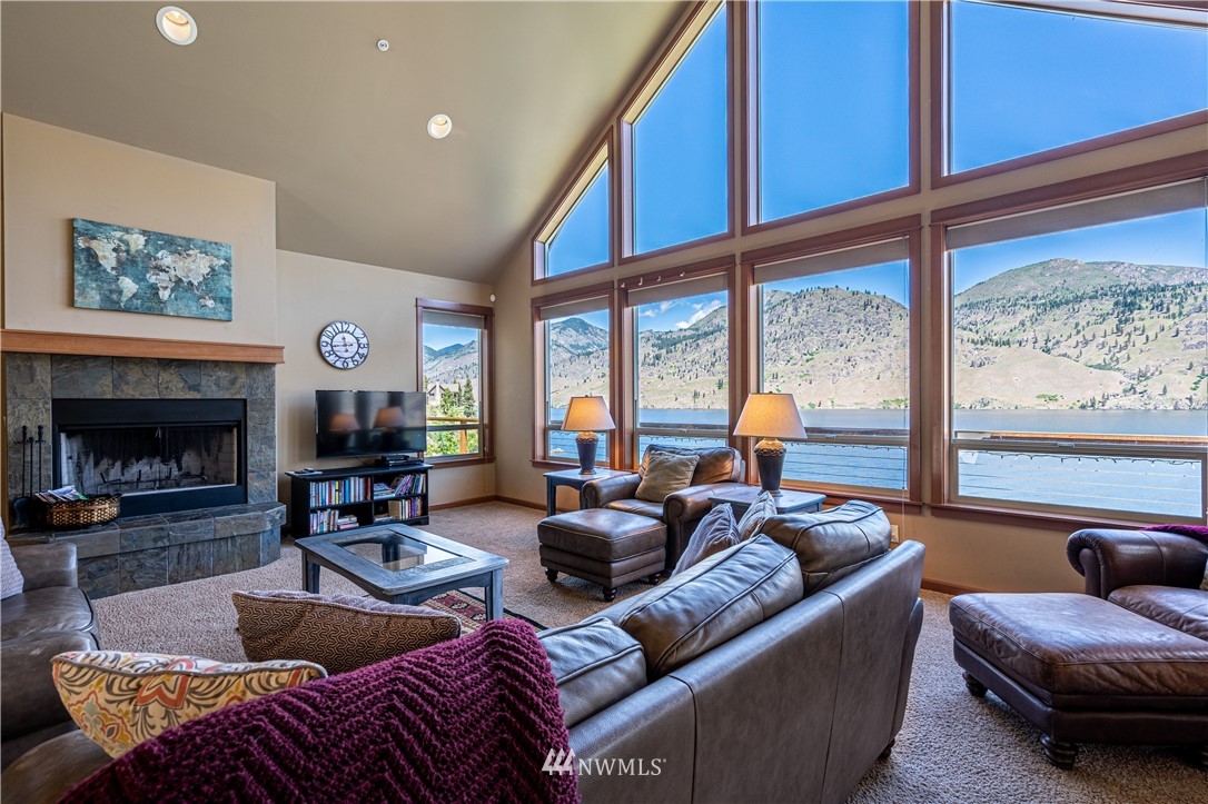 18575 South Lakeshore Road Chelan, WA 98816 - Photo 9 of 38 Gallery Image 9