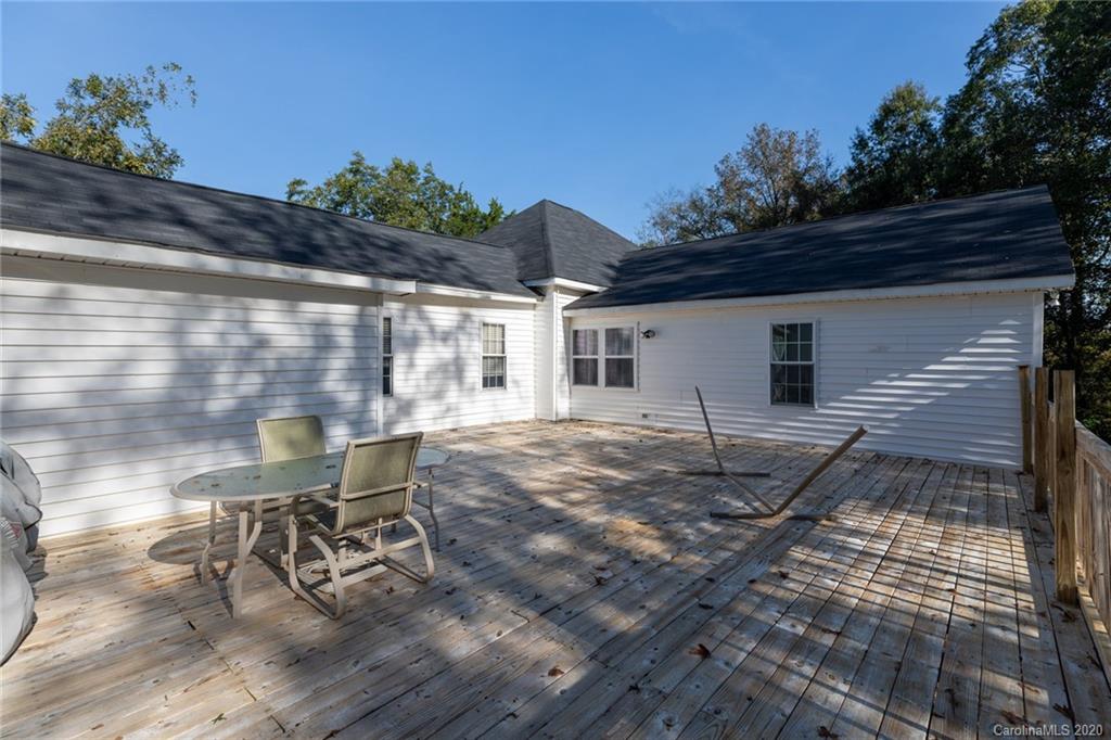 3995 Hoodtown Road Sharon, SC 29742 - Photo 8 of 41