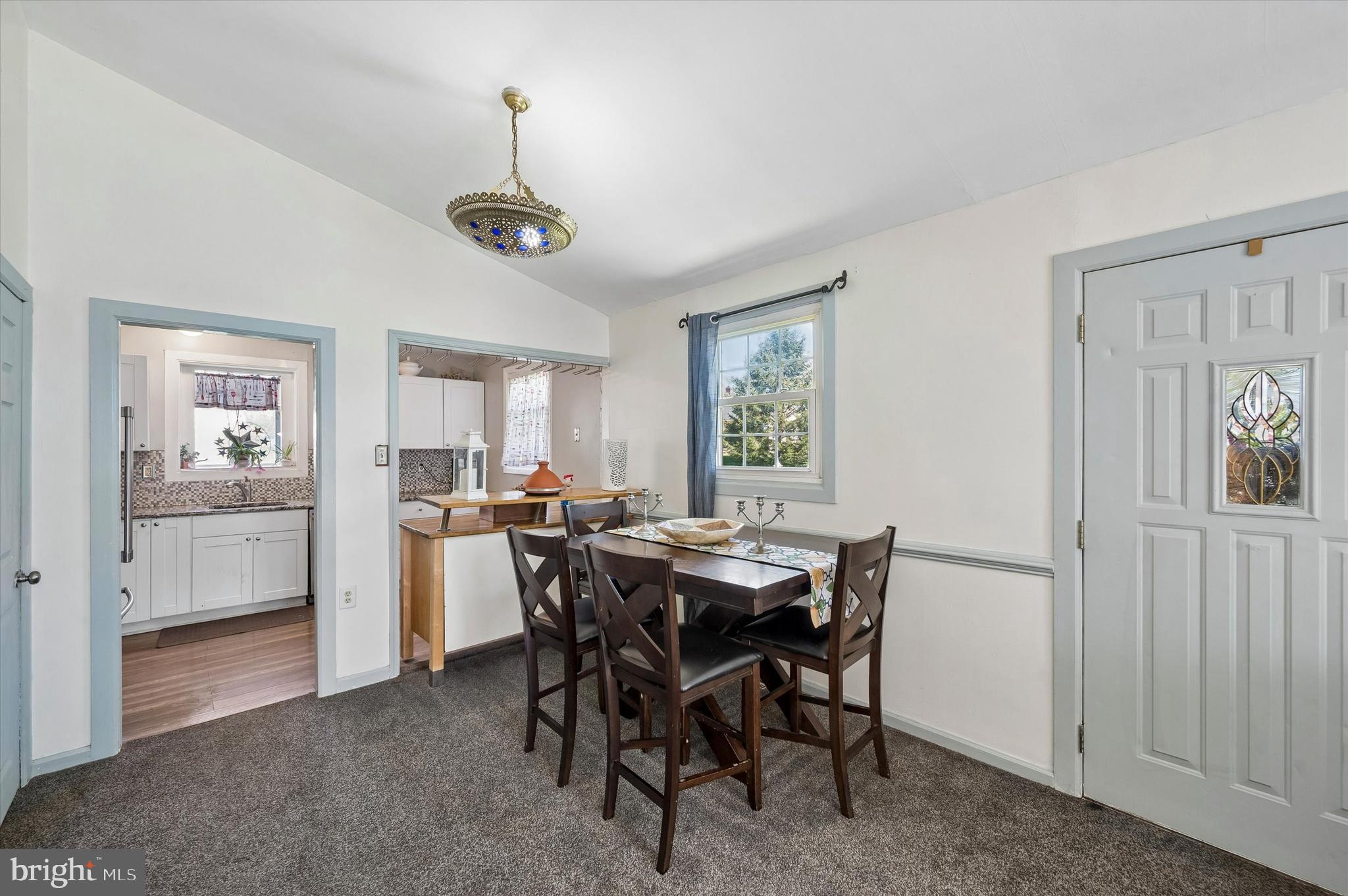 5 Stuart Drive Aston, PA 19014 - Photo 6 of 25