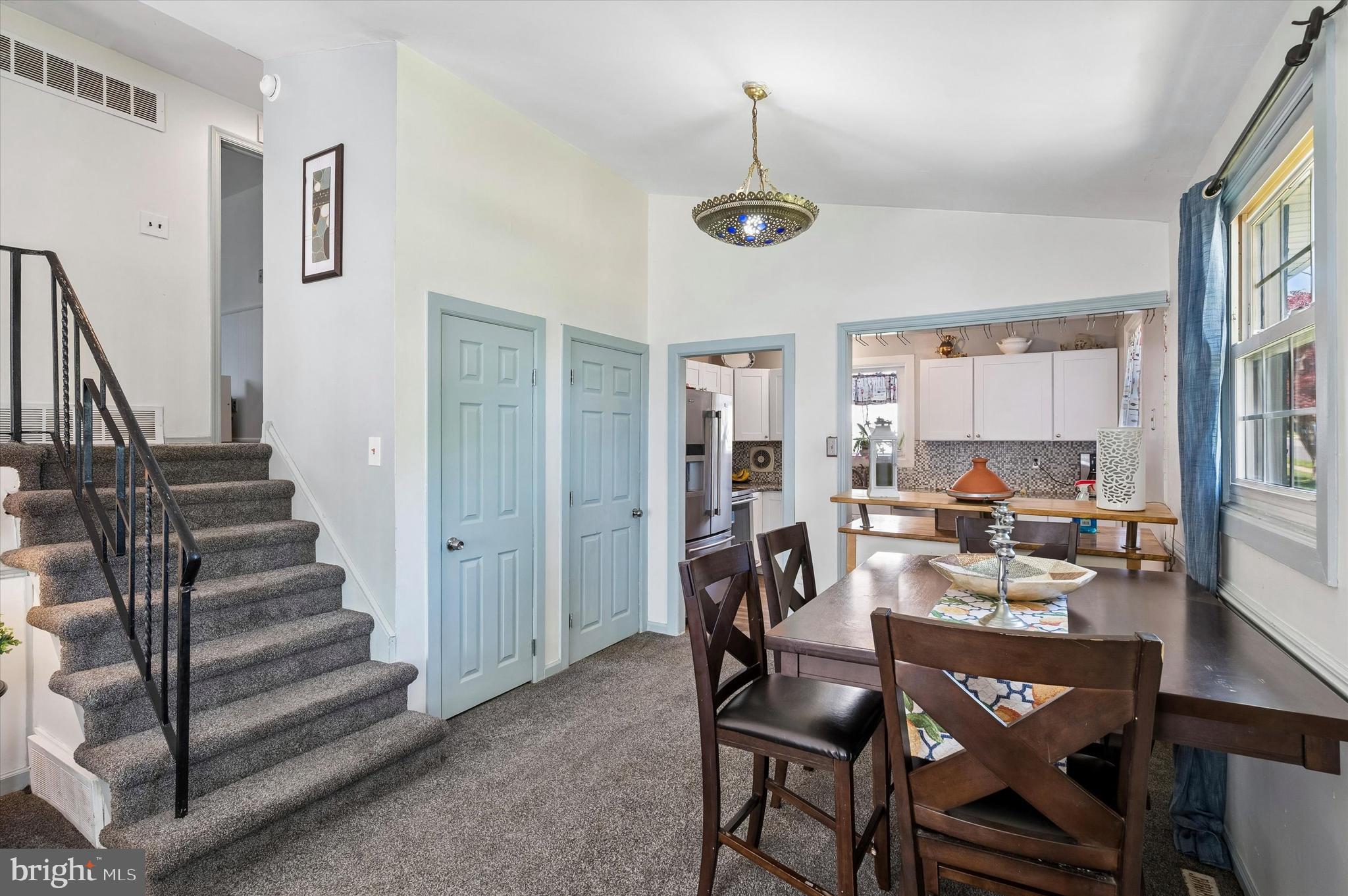 5 Stuart Drive Aston, PA 19014 - Photo 7 of 25