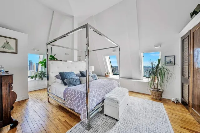 $2,995,000 | 75 Livingston Street, Unit PH | Brooklyn Heights