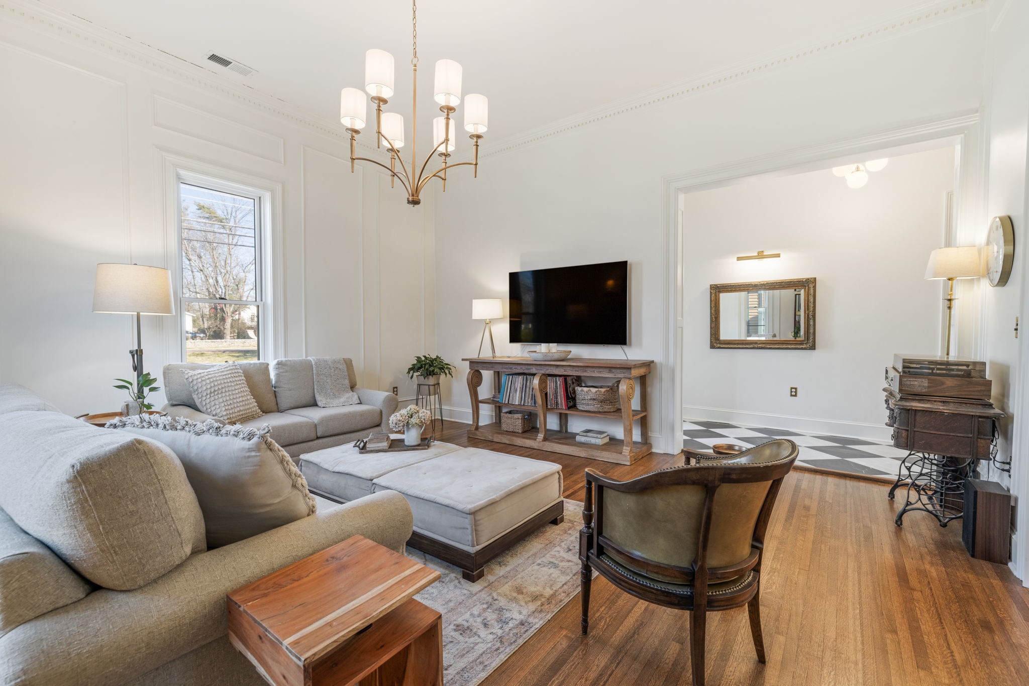 426 Murfreesboro Road Franklin, TN 37064 - Photo 11 of 96